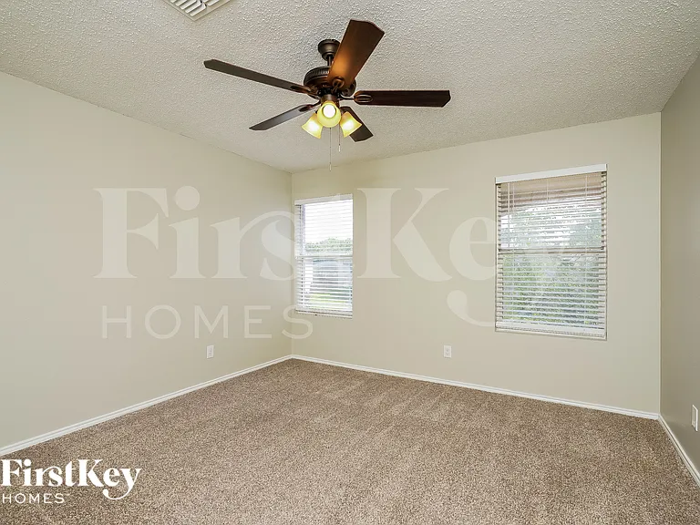 3114 Melrose Dr — Photo 11