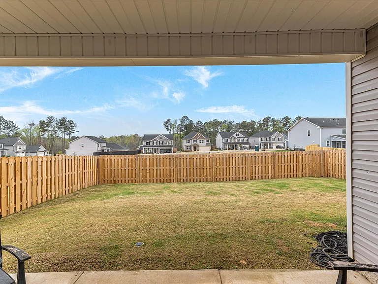 975 Newburn Dr — Photo 41