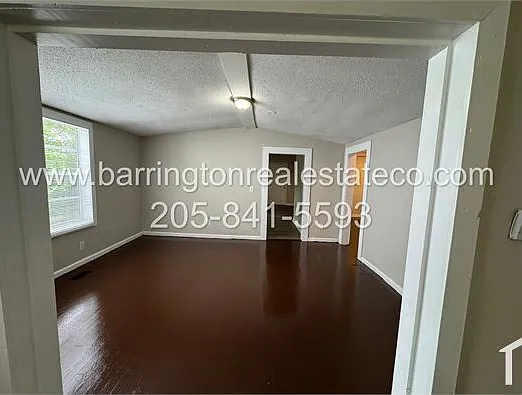 4825 Avenue S — Photo 4