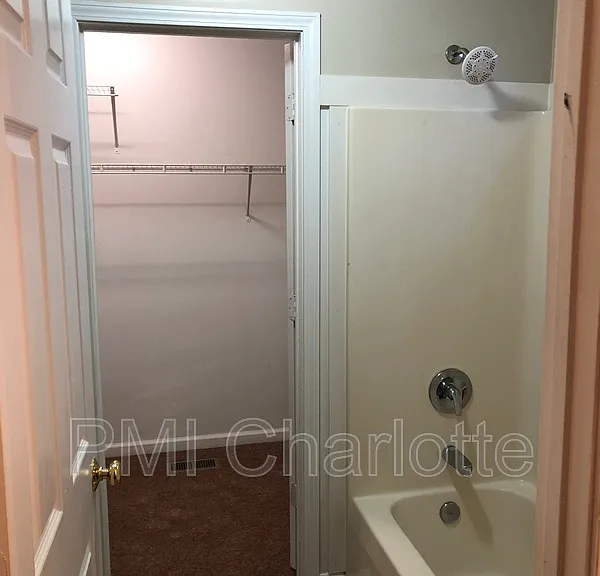 2519 Hickory Ave — Photo 8