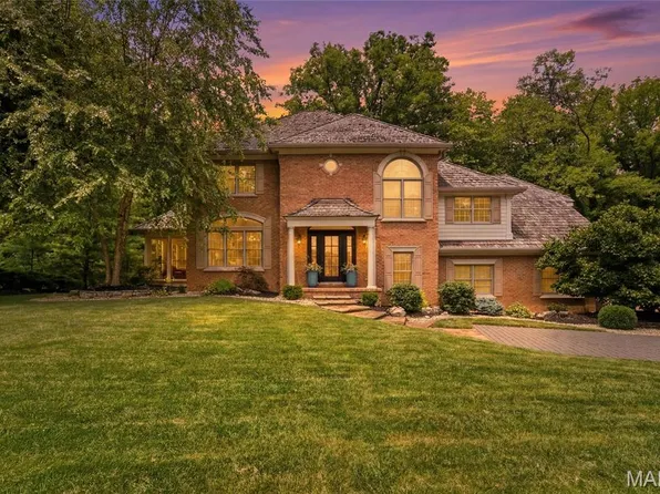 1107 N Oxfordshire Ln, Edwardsville, IL 62025