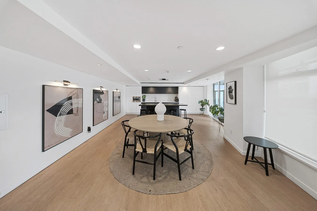 Zephyr Apartments — Photo 3