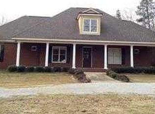152 Moore Dr, Cecil, AL 36013