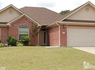 2107 Magna Carta Ln, Bryant, AR 72022