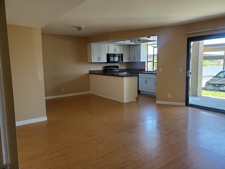 1st image of 440 W Citracado Pkwy W #3