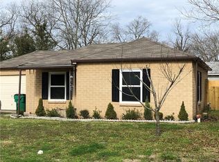 302 W Salty St, Thorndale, TX 76577