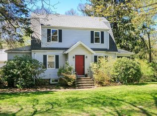 17 Alder Brook Ln, Needham, MA 02492