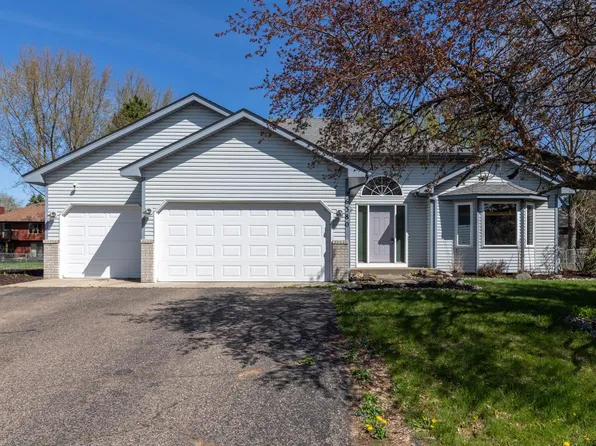 26380 Golden Ave, Wyoming, MN 55092