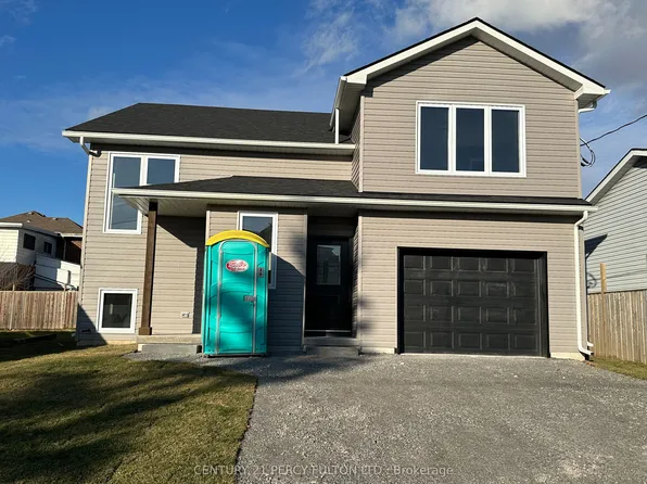 56 Heber St #2, Quinte West, ON K8V 1M9