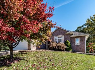 2604 Oak Gate Ct, Columbia, MO 65203