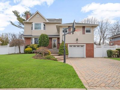 42 Audrey Road, Westbury, NY, 11590