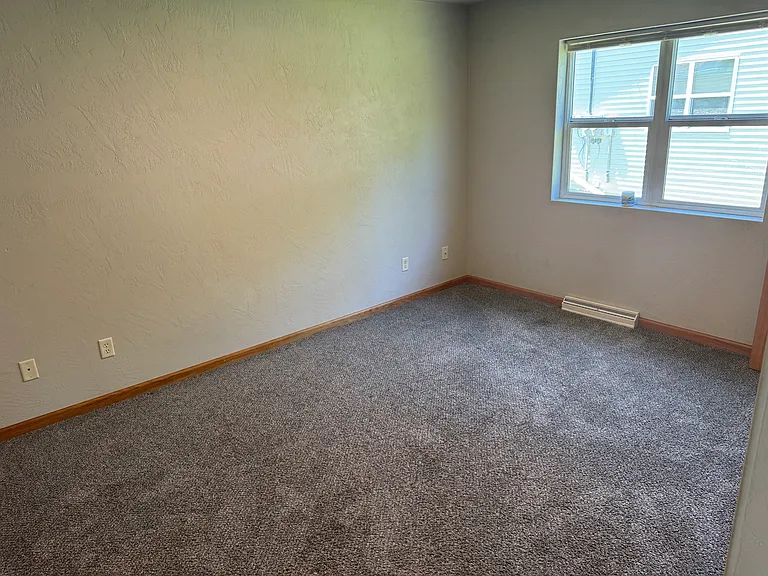 1708 E Main St — Photo 9