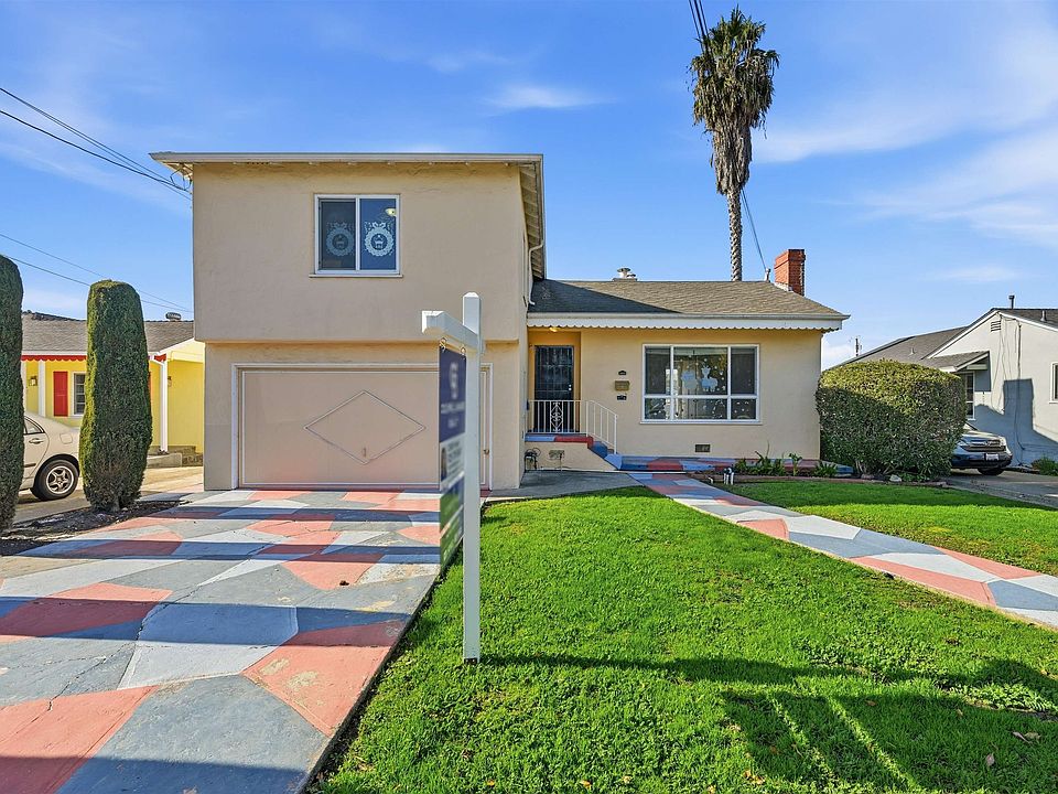 1st image of 2241 Estabrook Cir