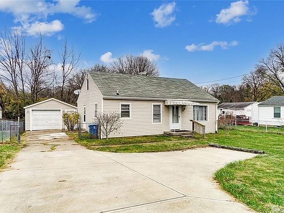 3rd image of 4537 Oakdell Ave