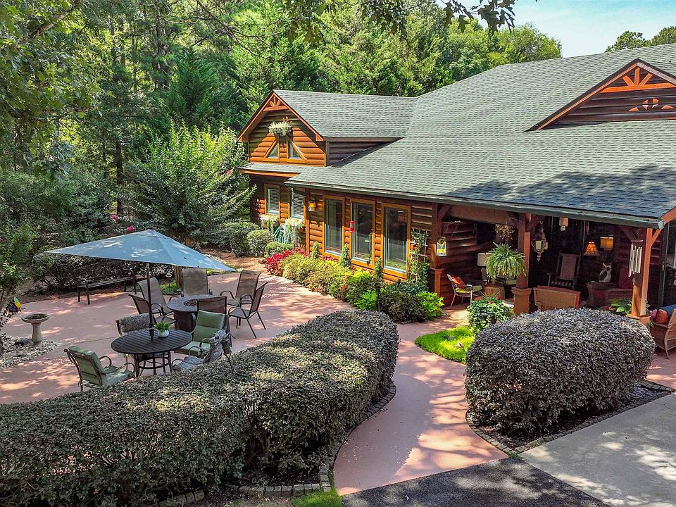 1st image of 121 Hoot Owl Ln