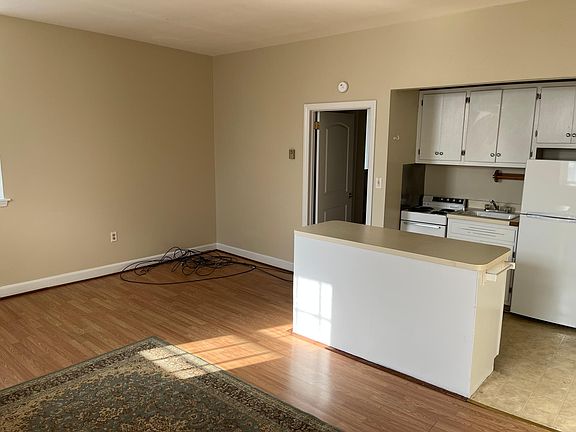 Living/Kitchen