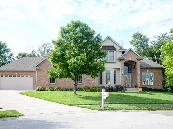 101 Northwoods Ct, Chatham, IL 62629