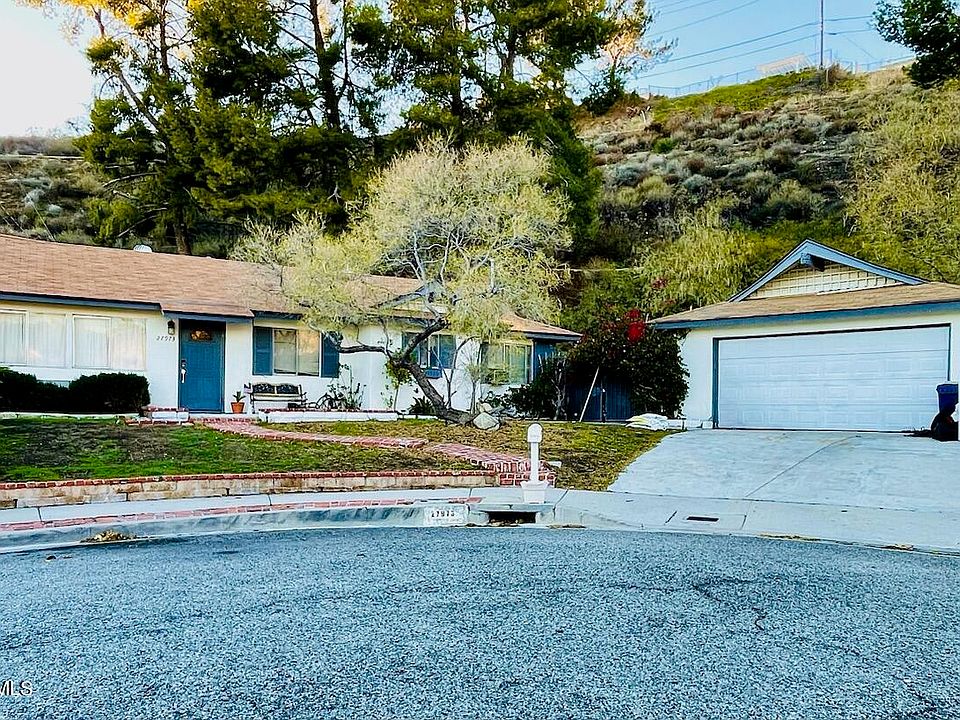 1st image of 27973 Carvel Dr
