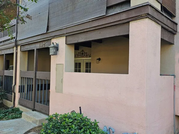 1142 N Gem St, Tulare, CA 93274