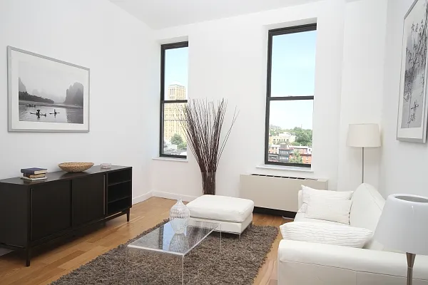 Sold by MNS | media 7