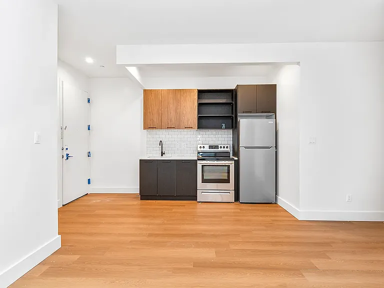 762 Madison St #3B — Photo 3