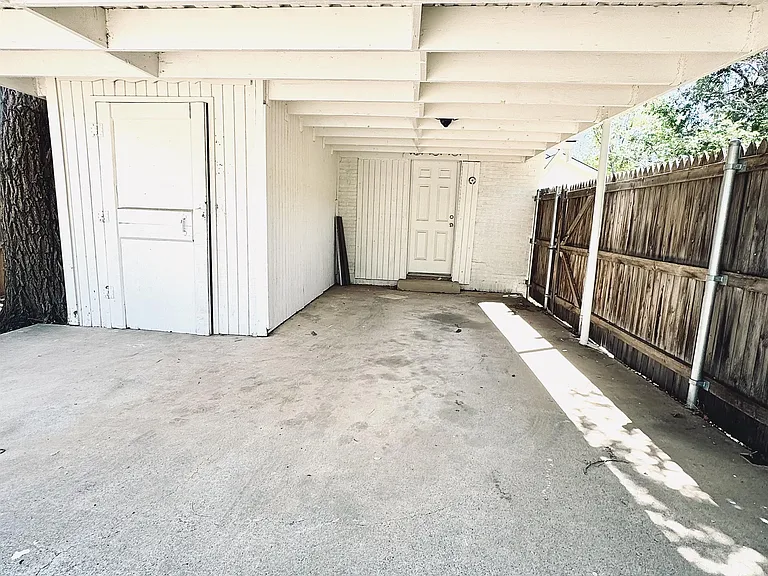 2030 S Hayden St — Photo 14