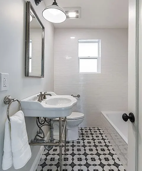 1700 Cedar St — Photo 4