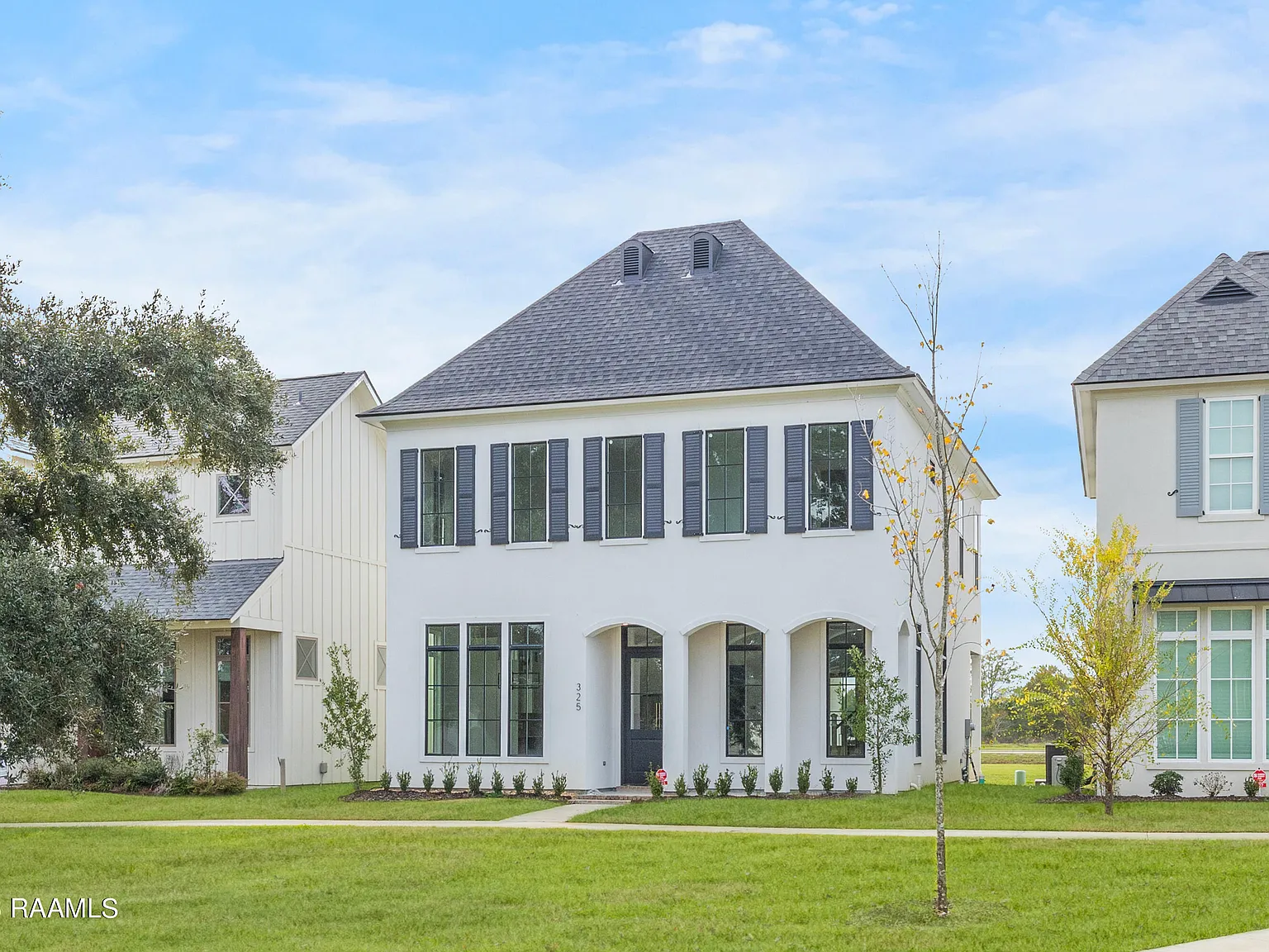 4 bed, 3.5 bath, 2260 sqft, $2,500 — Photo 1
