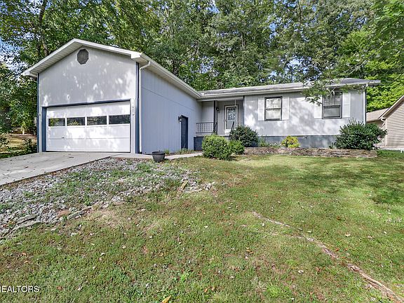 2nd image of 107 Delbridge Ln