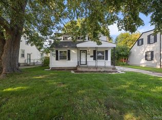 22301 Revere St, Saint Clair Shores, MI 48080