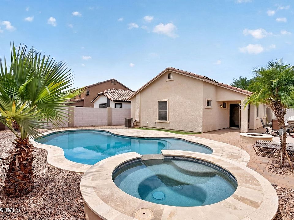 1st image of 35917 W VELAZQUEZ Drive