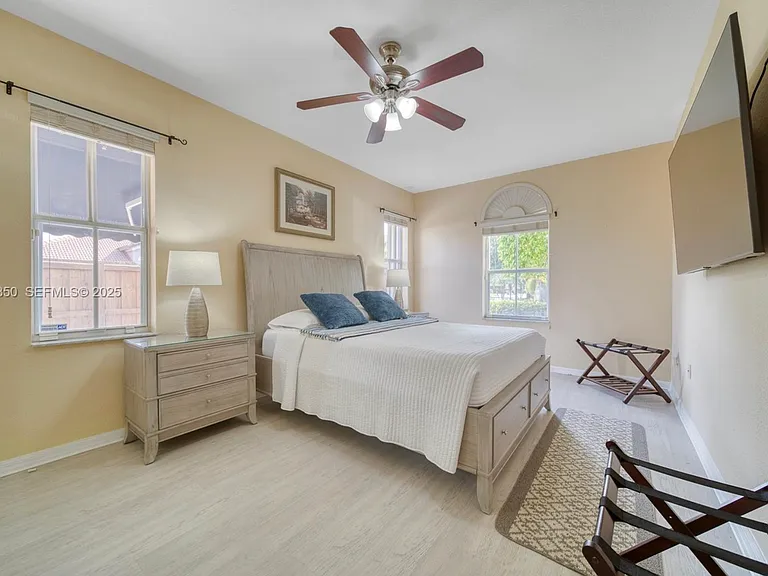 16403 SW 79th Ln — Photo 8