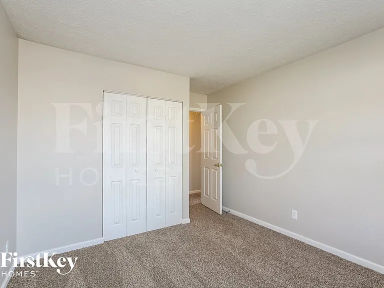 5621 Wynridge Ct — Photo 11