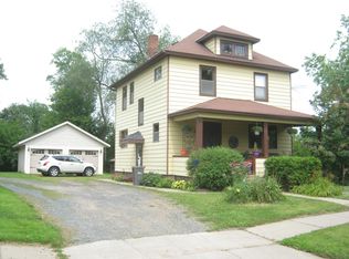 229 W 1st St, New Richmond, WI 54017