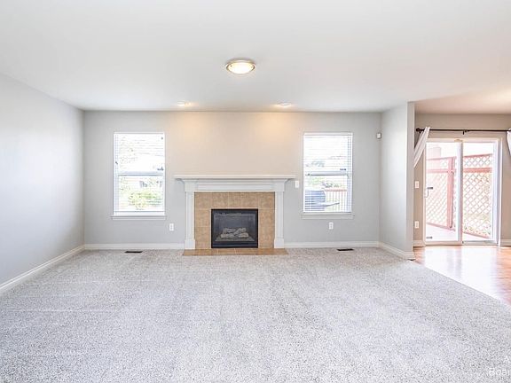 4th image of 4243 Cloverlane Dr