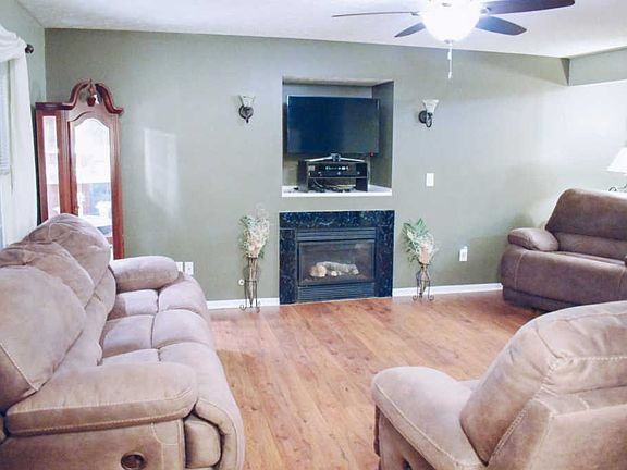 2nd image of 7752 Celosia Ave