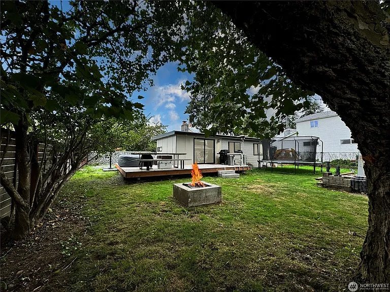 2220 Monroe Ave — Photo 22