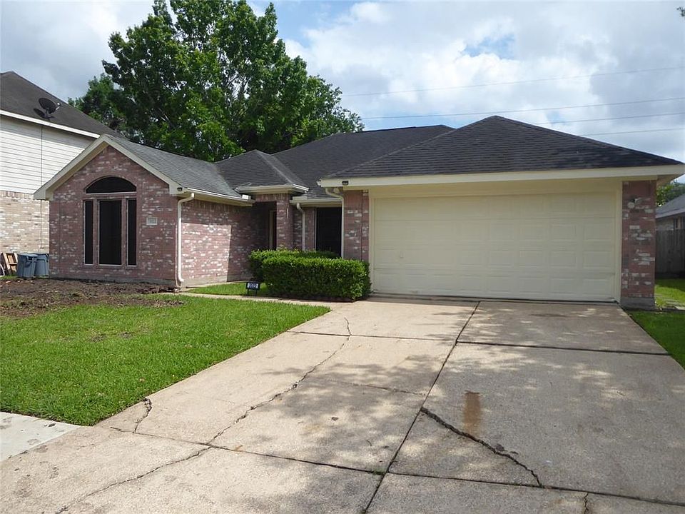 1st image of 3522 Sheldon Dr
