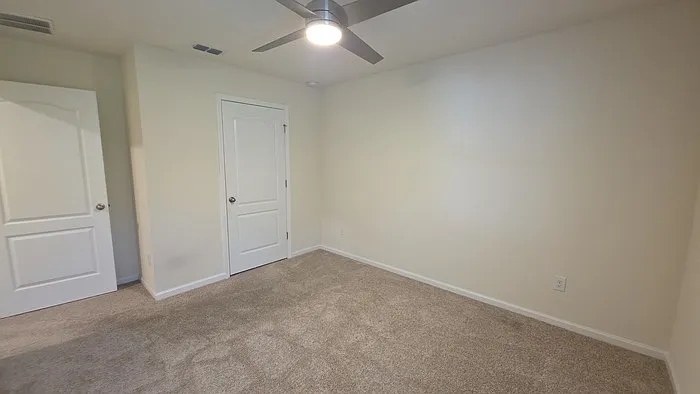 70 Oakleaf Way — Photo 8