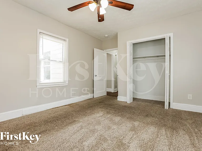 1731 N Olympian Way SW — Photo 12