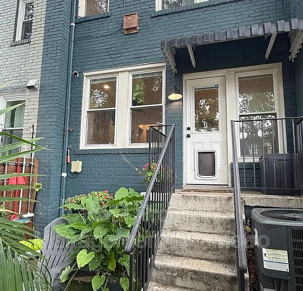 1711 Lang Pl NE — Photo 20