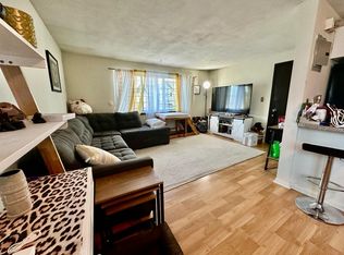 260 River St APT 6, Waltham, MA 02453
