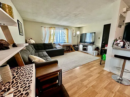 260 River St #6 Photo 1