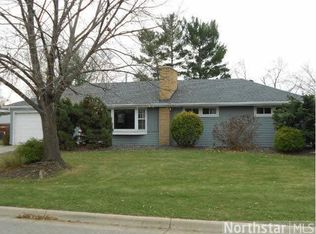 1207 E 93 1/2 St, Minneapolis, MN 55425