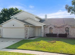 6719 Caribou Dr, Arlington, TX 76002