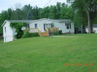 1079 Hemlock Rd, Beaverton, MI 48612