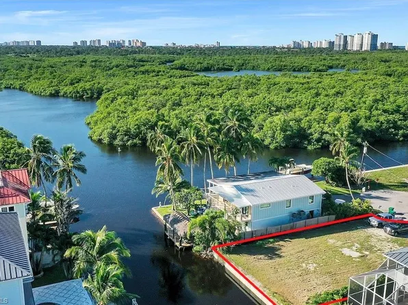 1278 Venetian Way, Naples, FL 34110