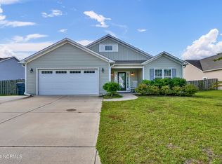 52 Maxwell Dr, Rocky Point, NC 28457
