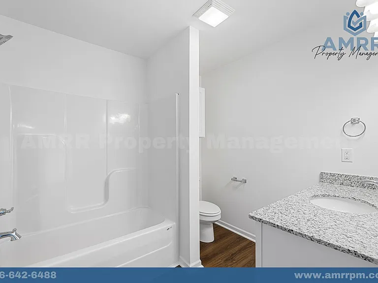 125 SW Vicki St — Photo 13