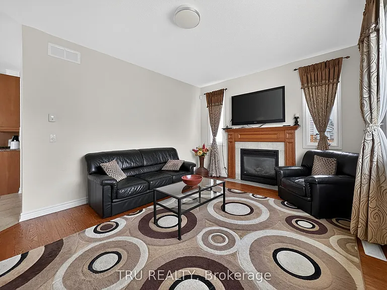 200 Celtic Ridge Cres — Photo 19